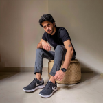 Men Black Solid Cotton Pure Cotton T-shirt Regular Fit