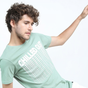 Men Green Typography Printed Slim Fit T-shirt